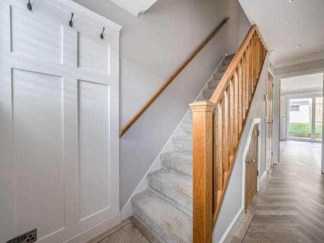 House for sale in Tetbury Upton, Cotswold