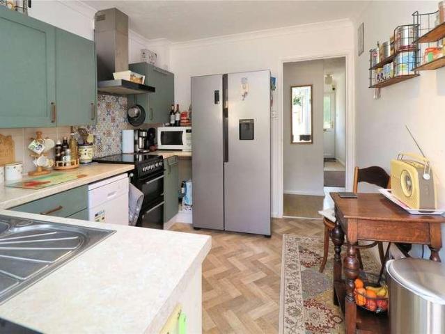House for sale in Goldsworth Park, Woking