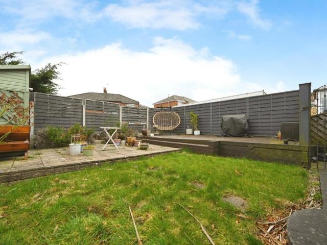 House for sale in Shaw Lane, Yeadon