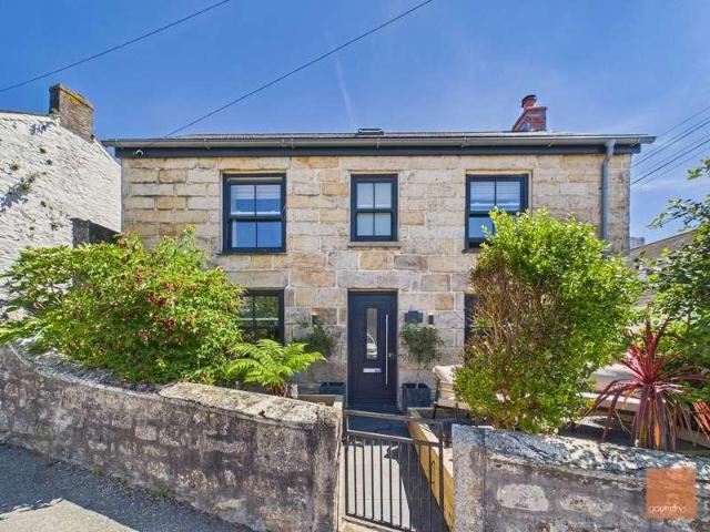House for sale in Mount Ambrose, Cornwall