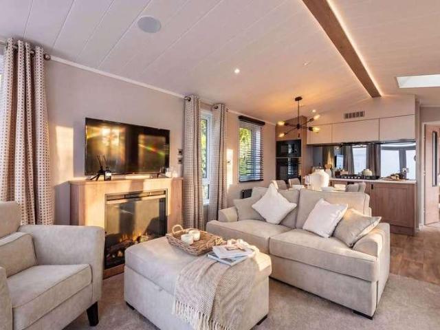 House for sale in Peel Hill, Lancashire