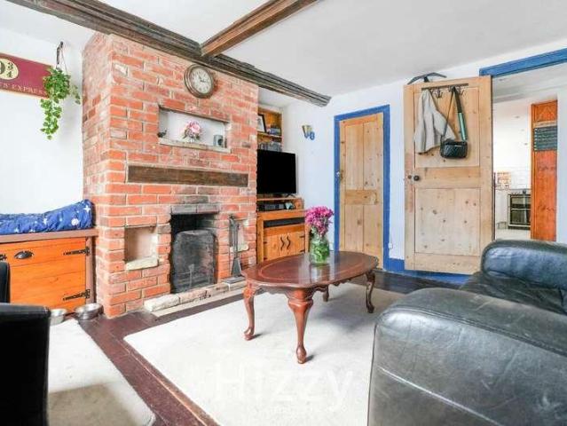 House for sale in Chelmondiston, Suffolk