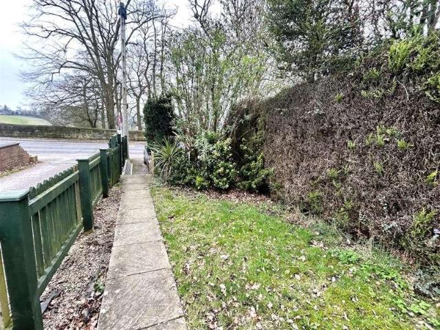 House for sale in Kedleston, East Midlands