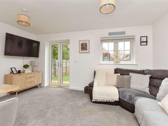 House for sale in Tylman Place, Oad Street