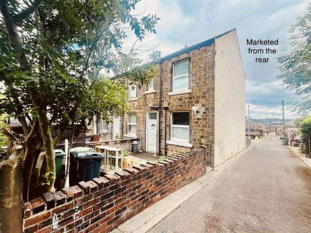 House for sale in Huddersfield, Thornton Lodge