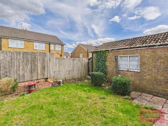 House for sale in East Ayton, North Yorkshire
