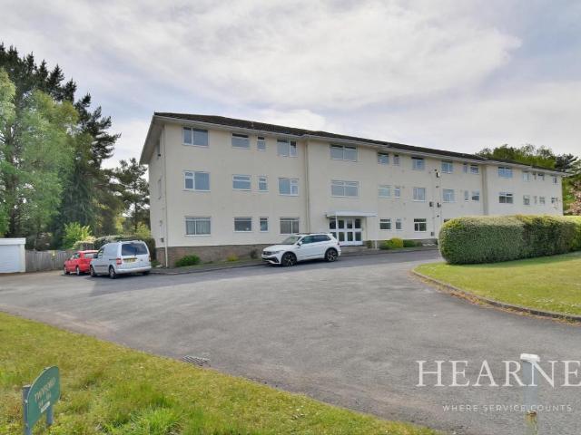 House for sale in Tricketts Cross, Ferndown