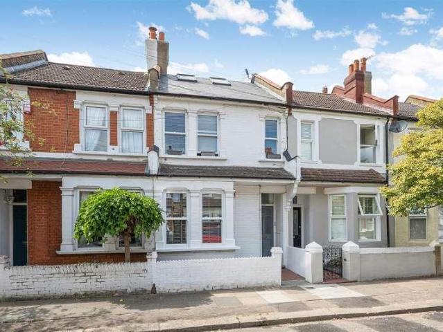 Flat for sale in London Borough of Merton, Greater London