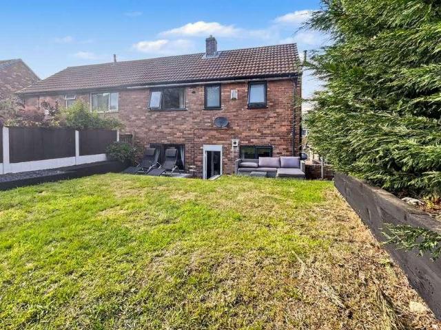 House for sale in Heaton Park, Bury