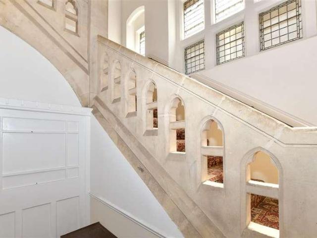 House for sale in Tower Hamlets, Ash