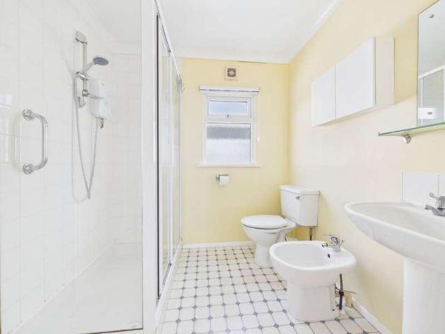House for sale in Fishersgate, West Sussex