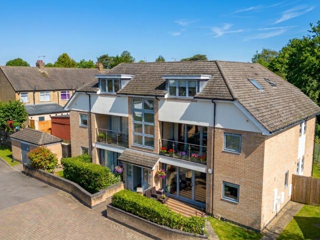 House for sale in Batchworth, Hertfordshire