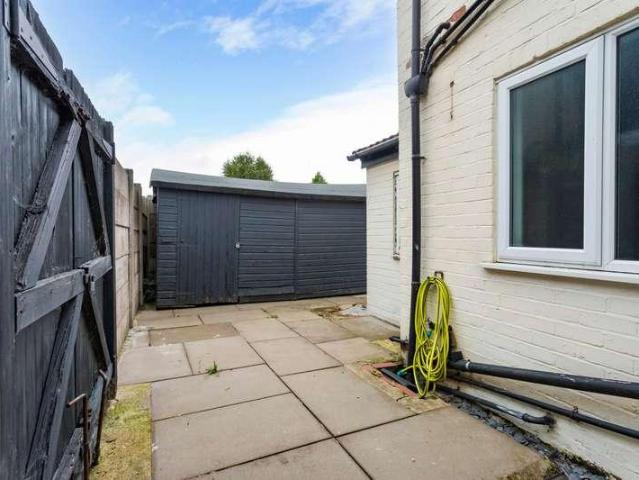 House for sale in New Hall Farm, Wigan