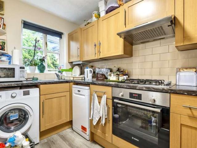 House for sale in London Borough of Merton, Mitcham