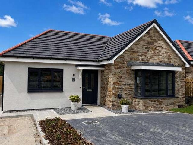 House for sale in Weir Quay, Devon