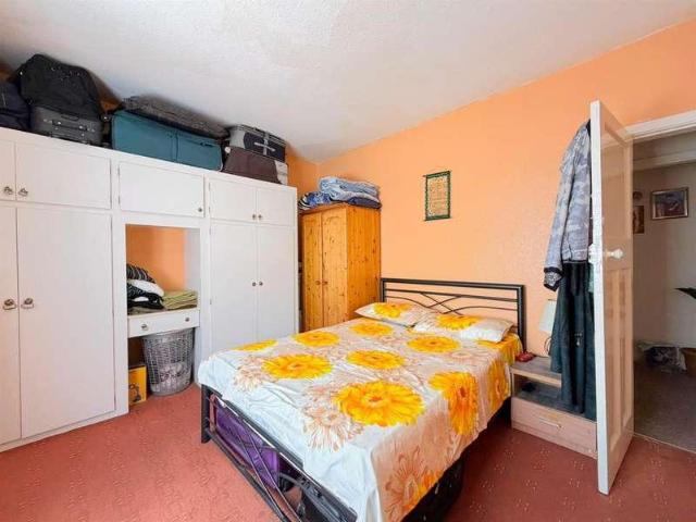 House for sale in Stoneygate, Leicester