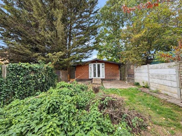 House for sale in Alton Barnes, Essex