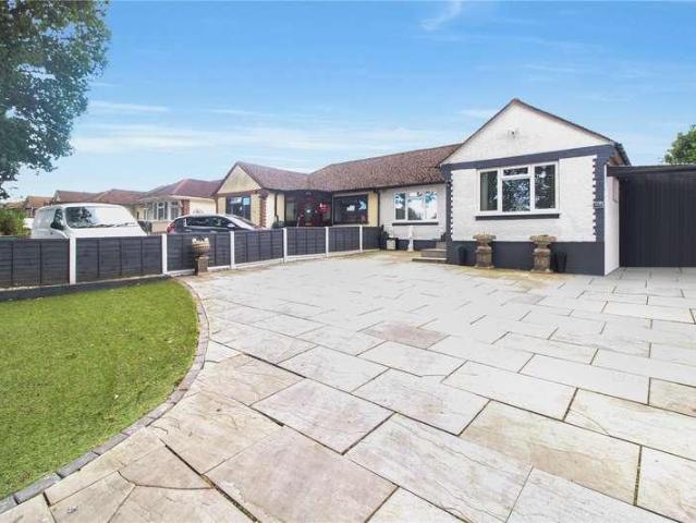 House for sale in Alton Barnes, Essex