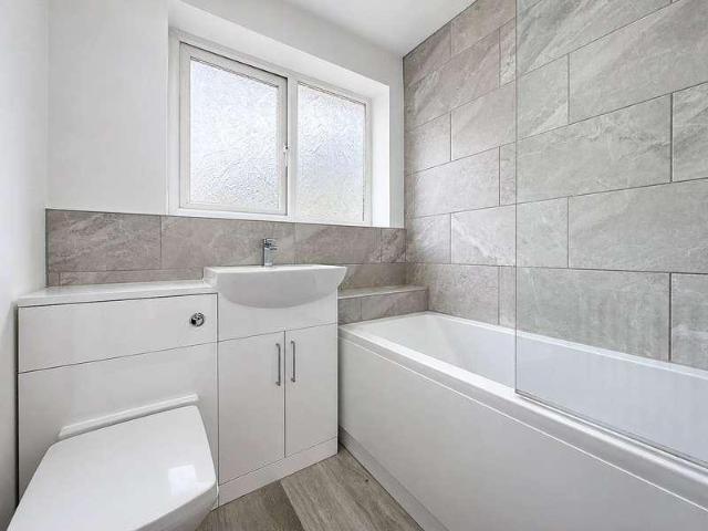 House for sale in Shepshed, Elmfield