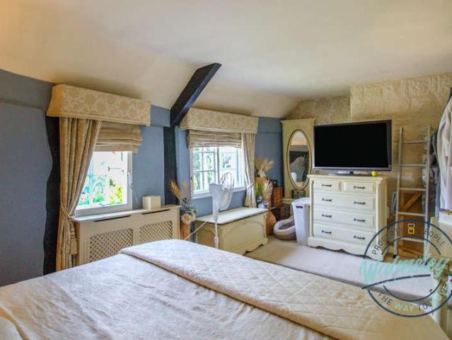 House for sale in Green Close, Warwickshire