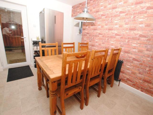 House for sale in Loundsley Green, East Midlands