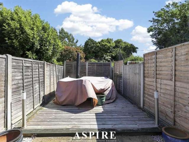 House for sale in Alton Barnes, Essex