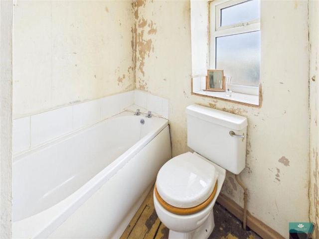 House for sale in Shaw and Crompton, Pendock