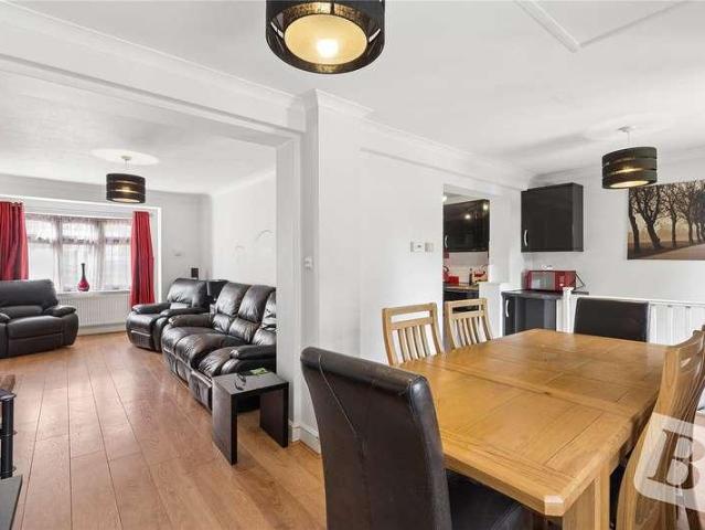 House for sale in Hornchurch, Greater London
