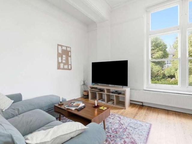 House for sale in Bromley-by-Bow, Bow