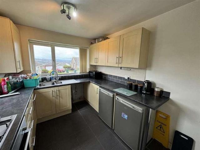 House for sale in Long Lee, Bradford