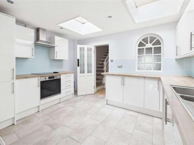 House for sale in Gorse Hill, Swindon