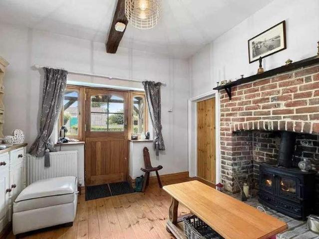 House for sale in Chipping Hill, Essex
