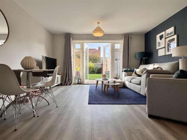 House for sale in Chipping Hill, Essex