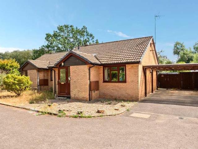 House for sale in Fole, Surrey