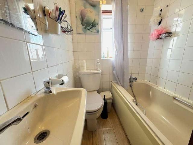 House for sale in Little Ilford, Greater London