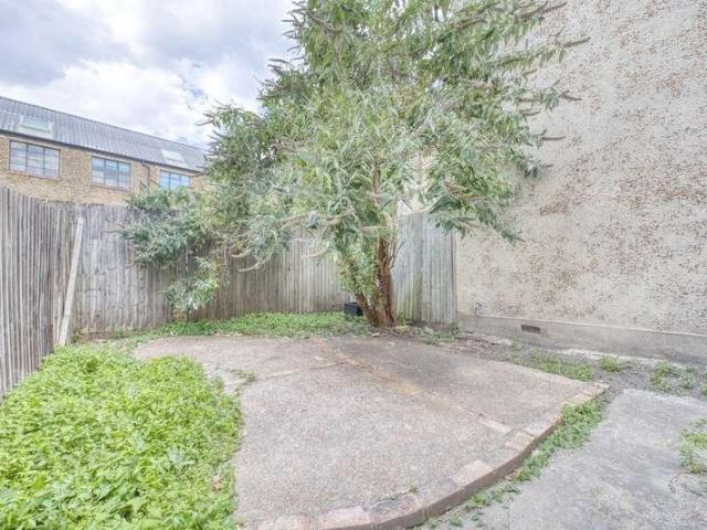 House for sale in Norbiton, Greater London