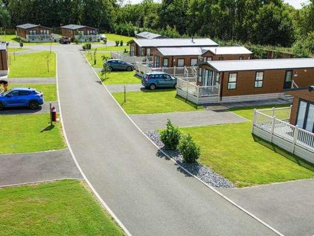 House for sale in Gilberdyke, Eastrington