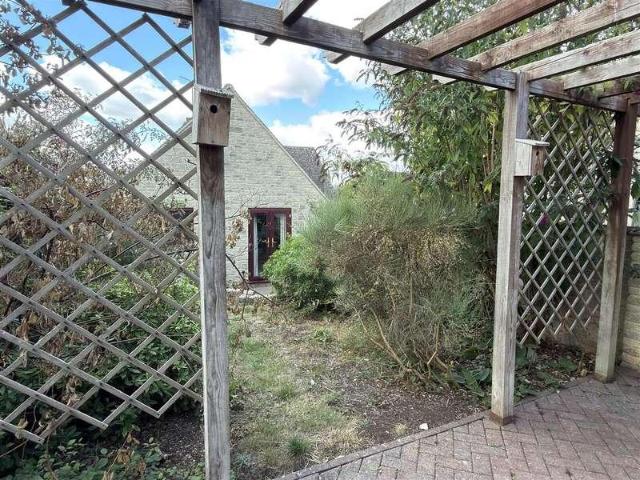 House for sale in Black Bourton, Oxfordshire