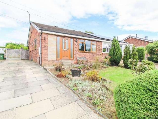 House for sale in Ossett, West Yorkshire