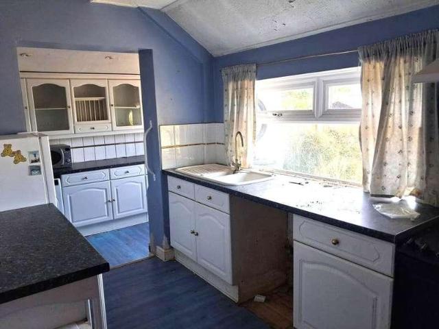 House for sale in London Borough of Hounslow, Feltham