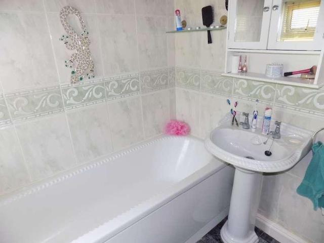 House for sale in Woodsetton, Coseley