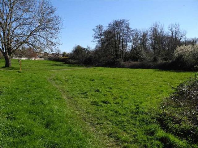 House for sale in Emmbrook, Wokingham