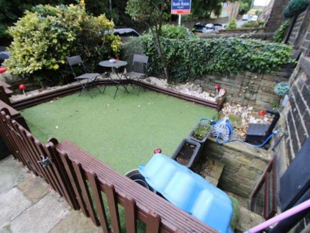 House for sale in Queensbury, West Yorkshire