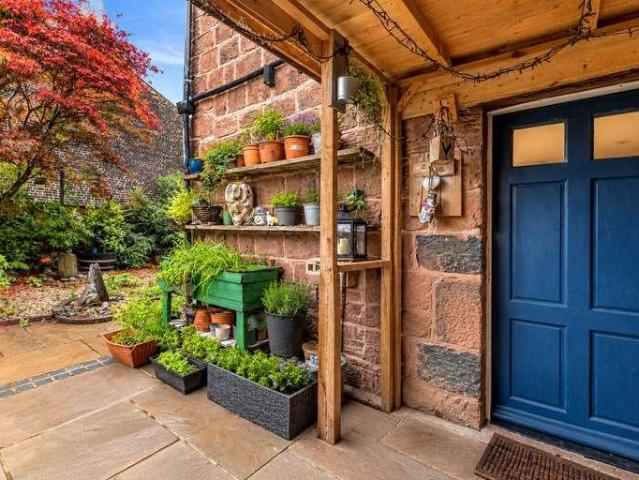 House for sale in Woolton, Liverpool