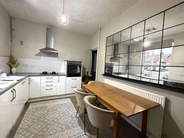 House for sale in Daisy Hill, Lee Bank