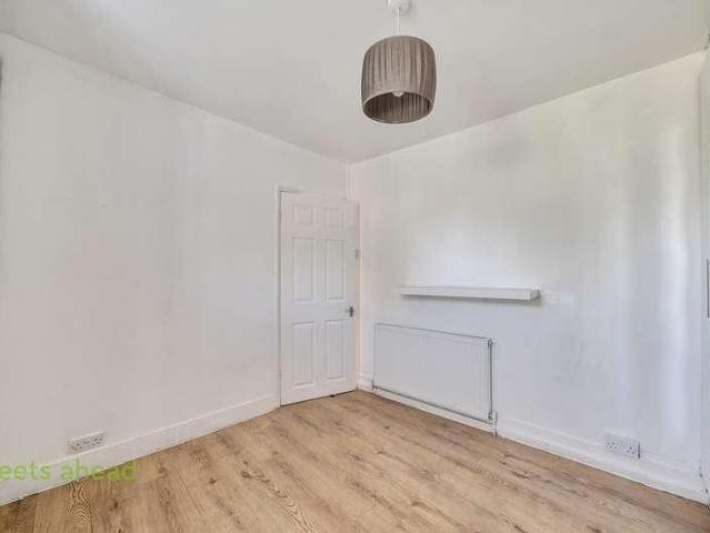 House for sale in London Borough of Croydon, Selhurst