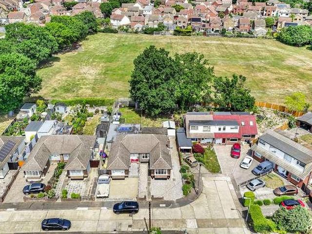 House for sale in Alton Barnes, Essex
