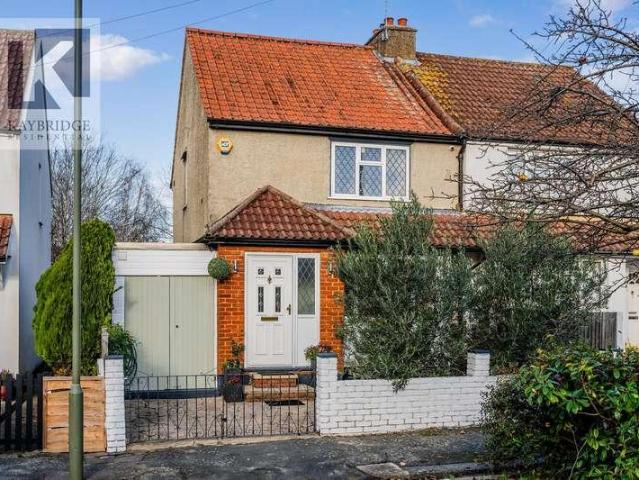 House for sale in Stoneleigh, Ewell