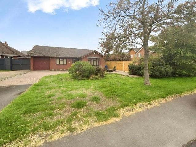 House for sale in Leyfields, Kettlebrook