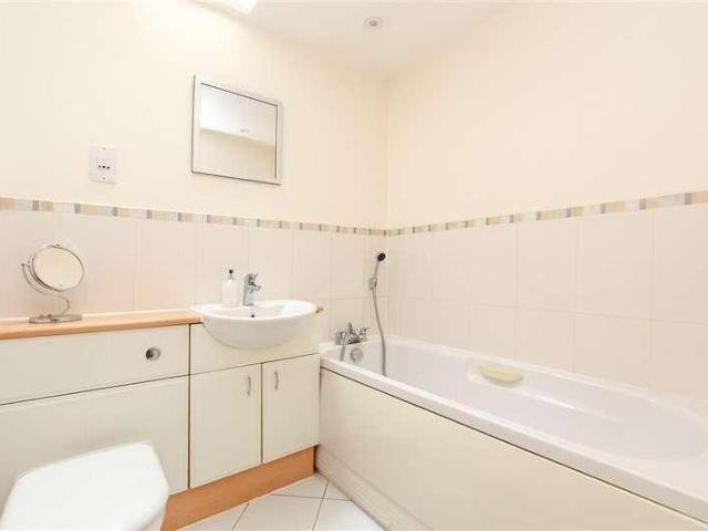 House for sale in Roffey, Horsham